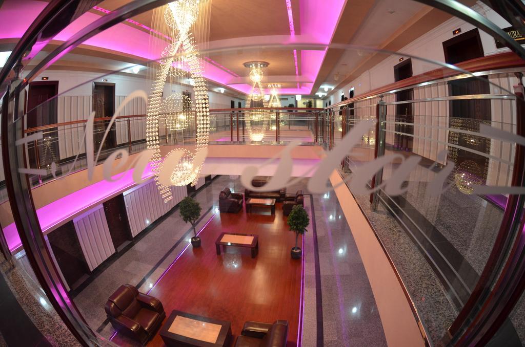 Hotel New Star Skopje Exteriör bild